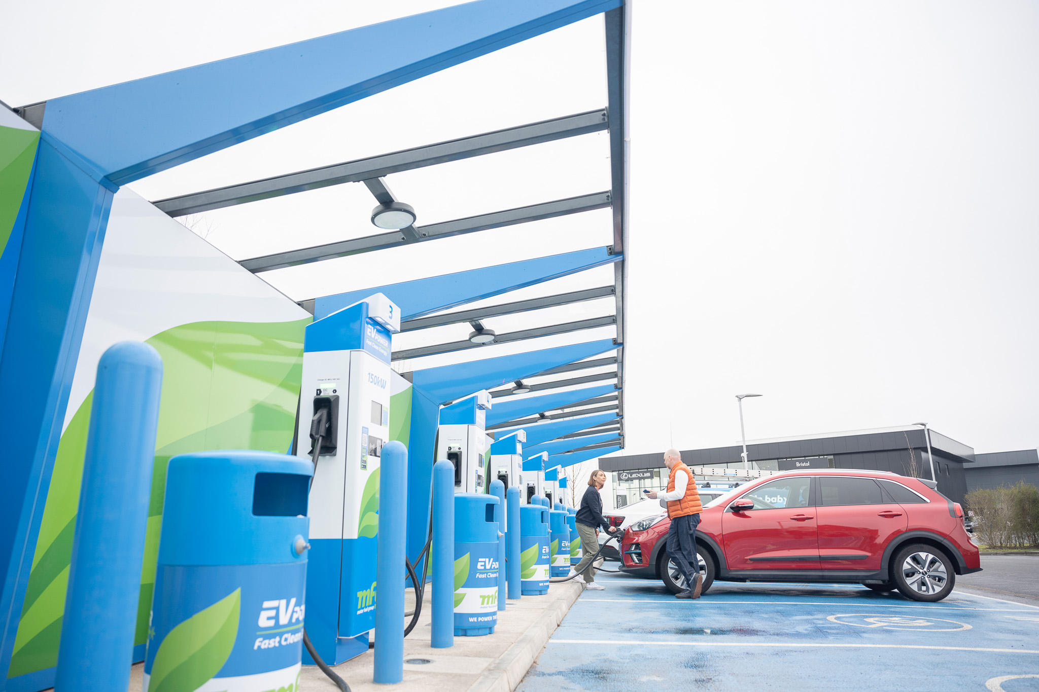 UK hits 50,000 charge points