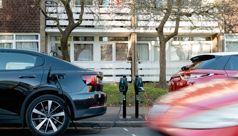 On-street network Connected Kerb