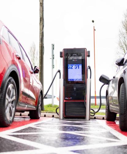 Pogo charge point in use by two EVs