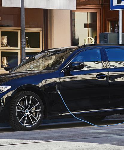 Bmw outlet 330e range