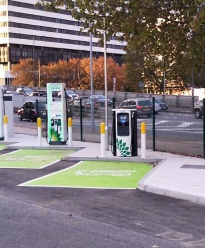 BP Chargemaster launches ultra rapid charging site