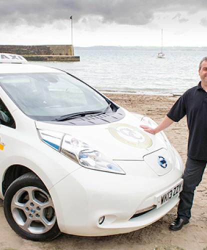 Electric Taxi company clocks 100,000 miles in Nissan LEAF