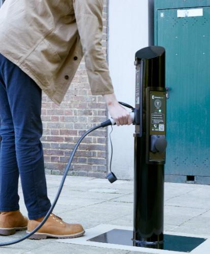 Connected Kerb launches new public charging point