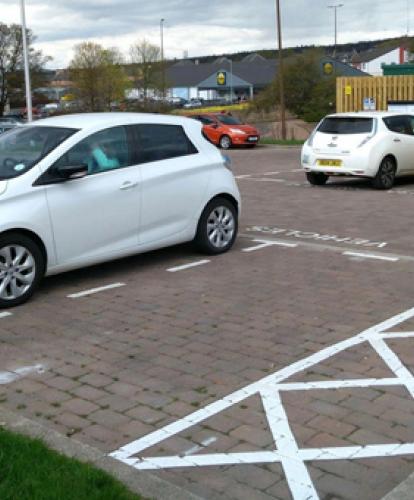 Dundee rolls out charging hubs