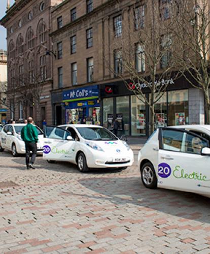 30 Nissan LEAFs now in service as part of Dundee electric taxi fleet
