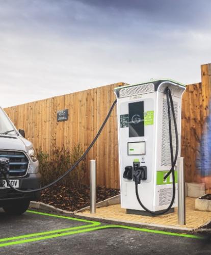 GRIDSERVE installs fastest public charger at Braintree Electric Forecourt