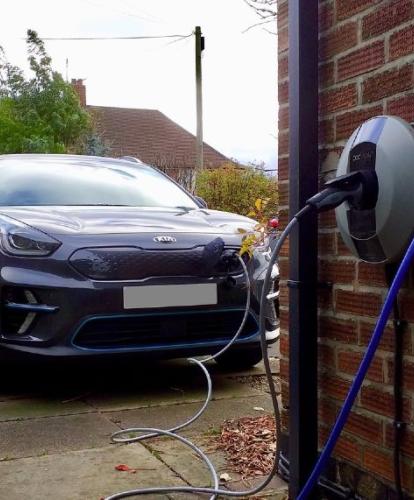 Government reduces plug-in car grant for electric cars