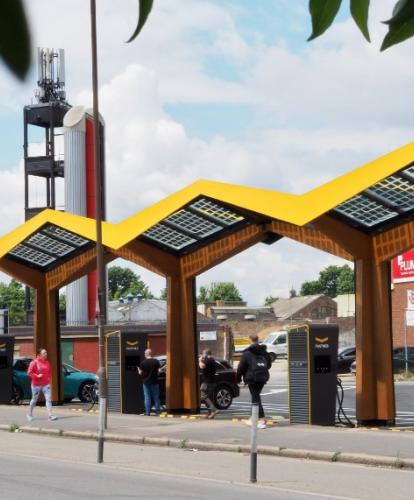 Fastned launches first ultra-rapid charging hub in London