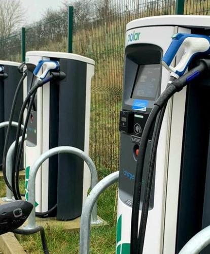 Polar rapid charging hub opens on M6