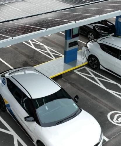 EV drivers gain 20,000 miles of charge from pop-up solar car park