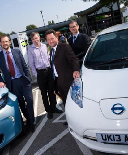 EV manufacturers join forces on UK Rapid Charge Network