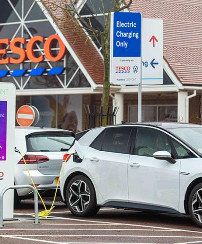 Supermarkets add nearly 1,000 EV charge points since early 2020