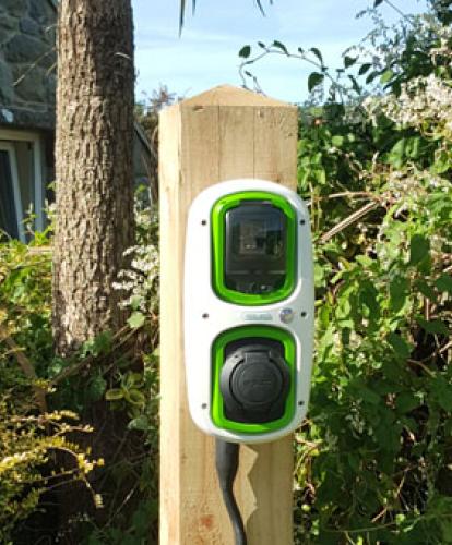 Welsh EV charge point trial begins