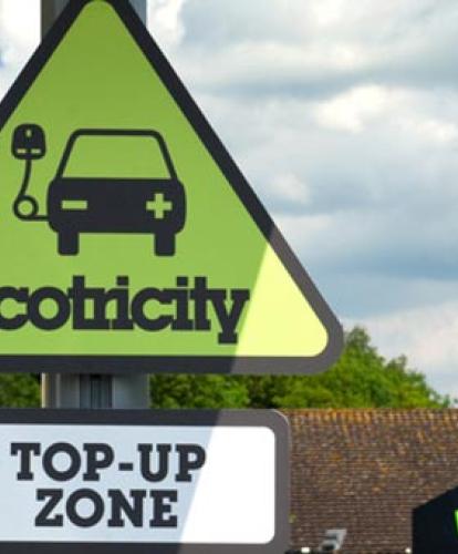 Nissan and Ecotricity petition for charging point road signs