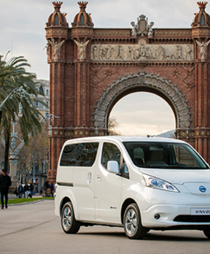 Nissan reveals new seven-seat version of the e-NV200