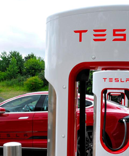 Tesla begins supercharger rollout at UK motorway services