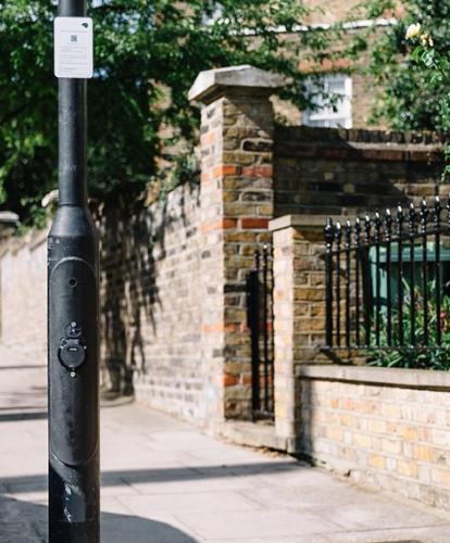 ubitricity installs its first lamppost chargers in Dublin