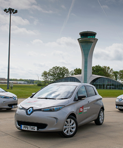Farnborough airport takes delivery of three 100% electric Renault Zoes