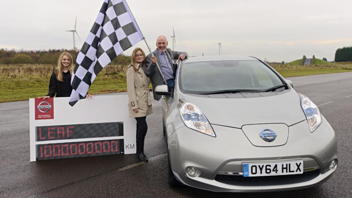 Car and sales driver nissan leaf