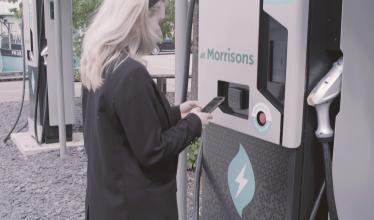 10,000 rapid and ultra-rapid charge points in the UK