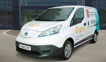 Nissan e-NV200 demonstrates economy in £2 challenge