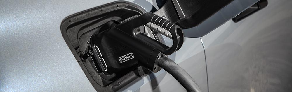 How to charge a BMW iX